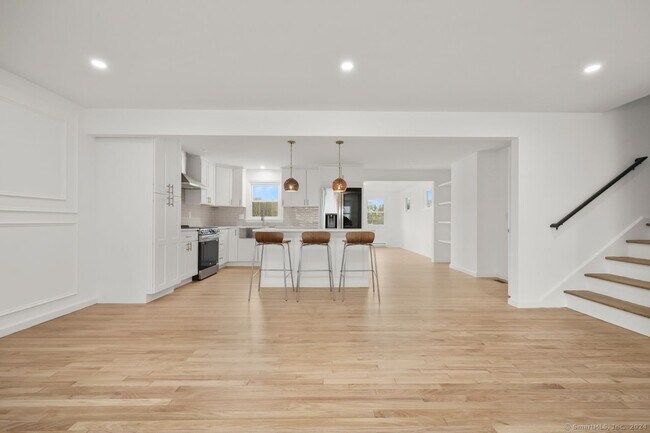 Foto del edificio - 141 Ridgewood Dr