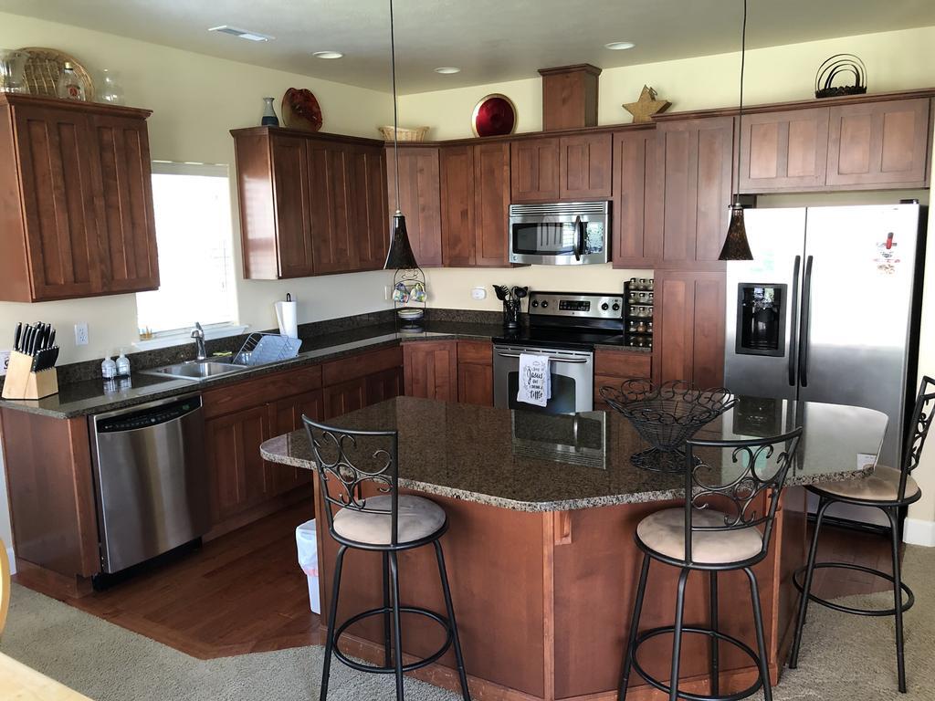 9445 Canyon Dr NW Unit C24, Quincy, WA 98848 Condo for Rent in Quincy