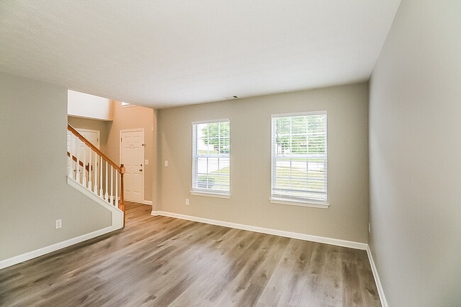 Foto del edificio - 51 Belmont Park Ln