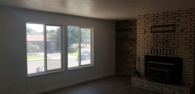 Foto del edificio - Spacious home