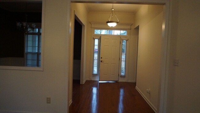 Building Photo - Precious 4 bedroom on near MAFB