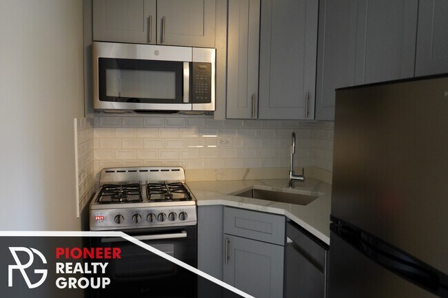 Foto del edificio - 503 W Belmont Ave