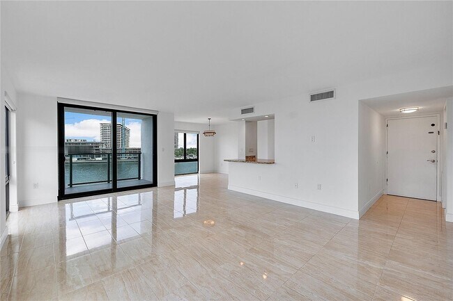 Foto del edificio - 1600 S Bayshore Ln