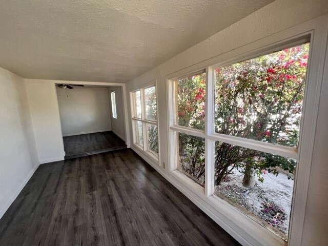 Foto del edificio - Charming 3BR 1BA Glendale Home Available NOW!