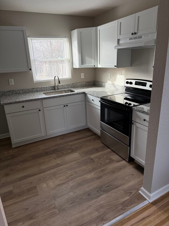 Foto del edificio - 1907 N Madison Ave