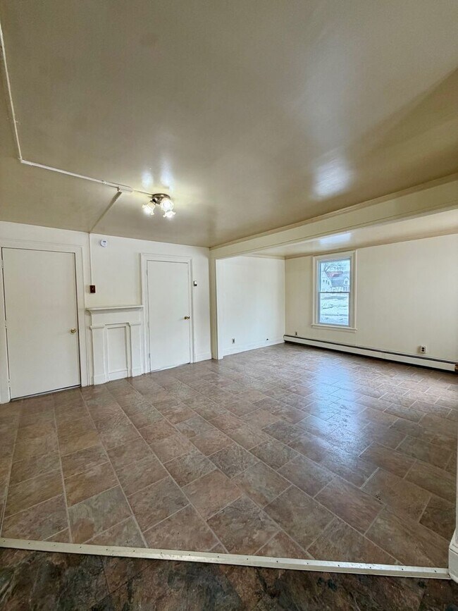 Foto del edificio - 94-96 Greenkill Ave