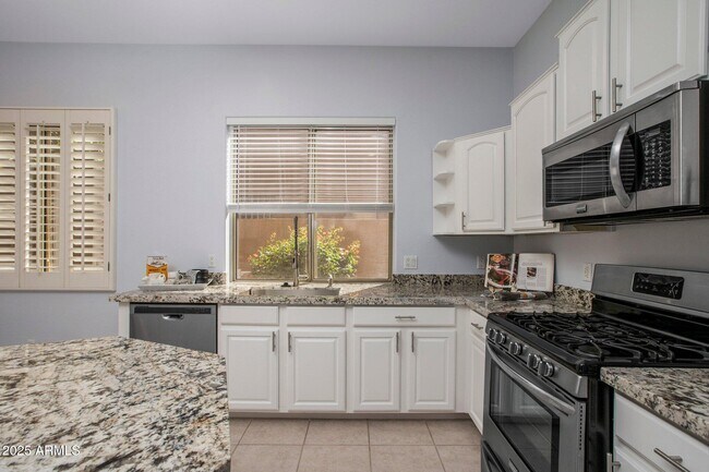 Foto del edificio - 16601 N 104th St