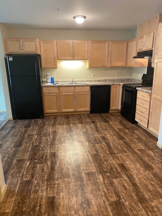 Foto del edificio - Tamarack Place Apts