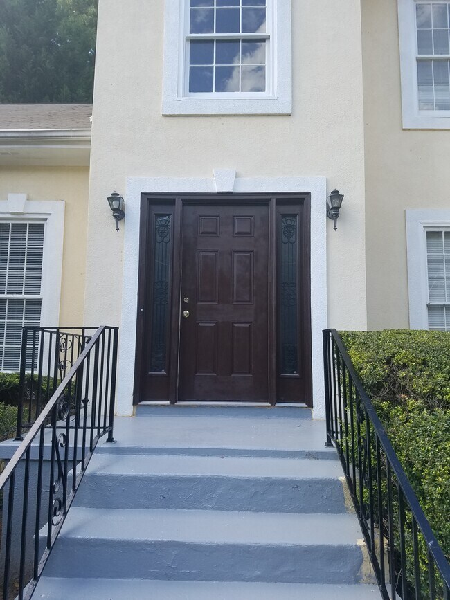 Foto del edificio - 3191 Palm Tree Dr