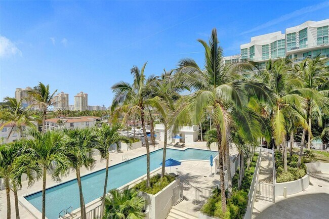 Foto del edificio - 3029 NE 188th St