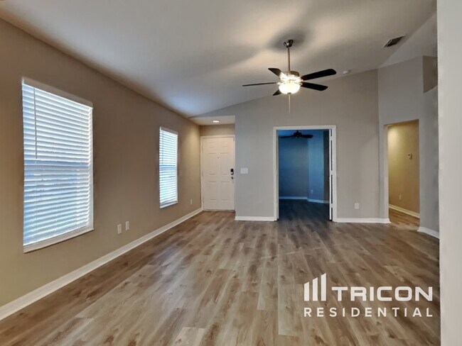 Building Photo - 10120 37th Court E Parrish FL