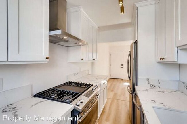 Building Photo - 3824 Overland Ave