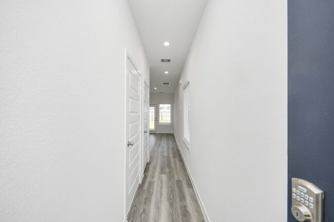 Foto del edificio - 10326 Penryn Frst Trl