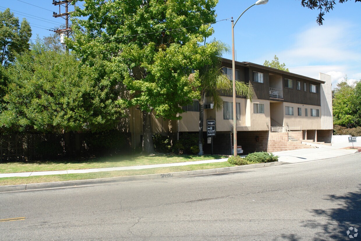 Foto del edificio - 623 Balboa Ave