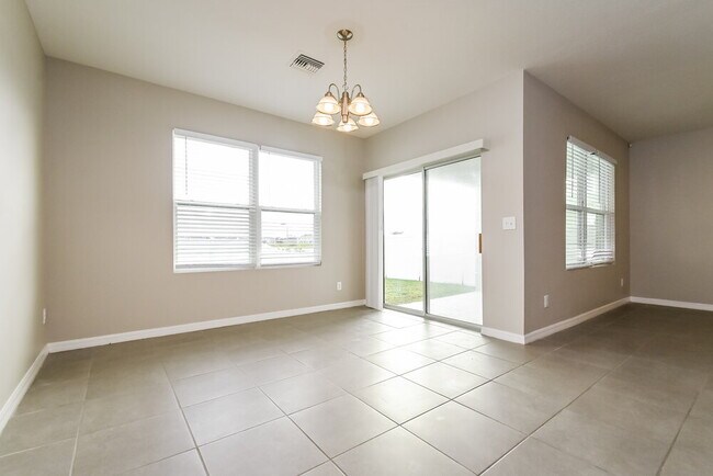 Foto del edificio - 5015 Willow Preserve Wy