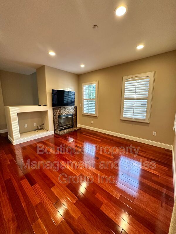 Foto del edificio - 722 Timberwood