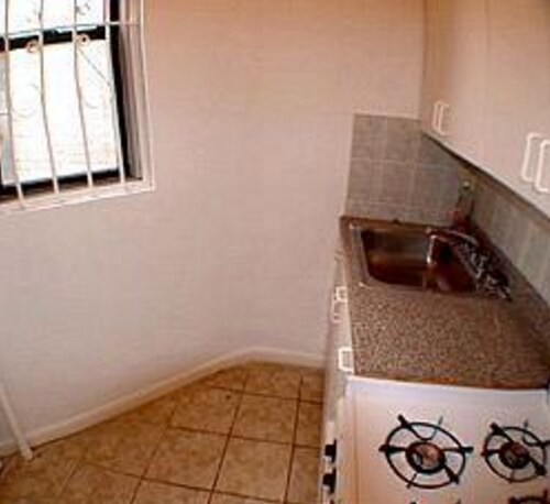 Foto del edificio - 644 E 11th St