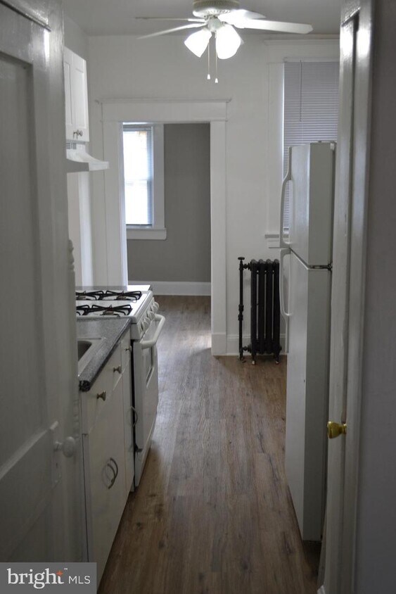 Primary Photo - 2415 Shirley Ave