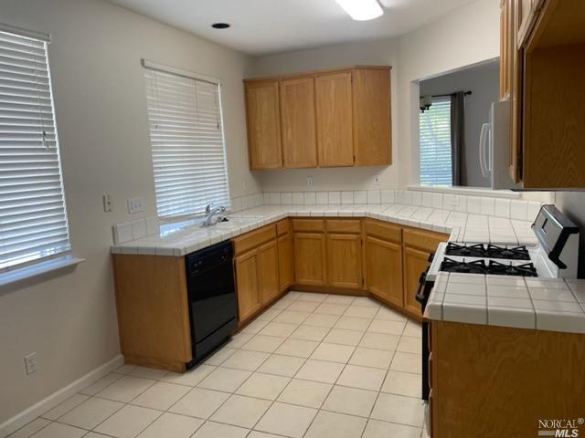 Building Photo - 5273 Trophy Dr