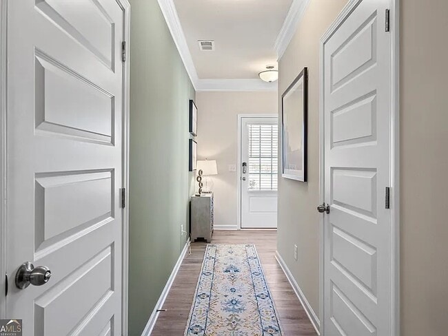 Building Photo - 207 DuPont Dr