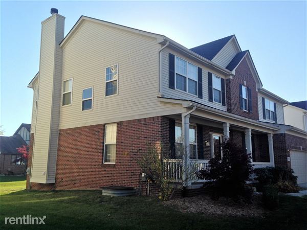Building Photo - 15520 Brookstone Dr
