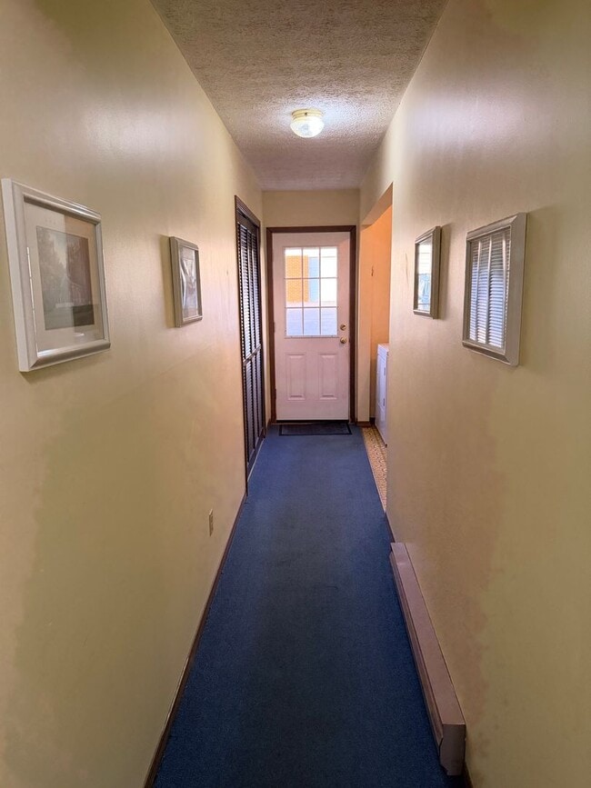 Foto del edificio - 806 Kentwood Dr