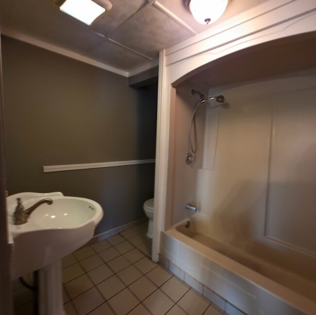 Foto del edificio - 2978-2978 W 32nd St