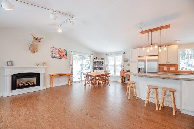 Building Photo - 45 Victor Mendon Rd