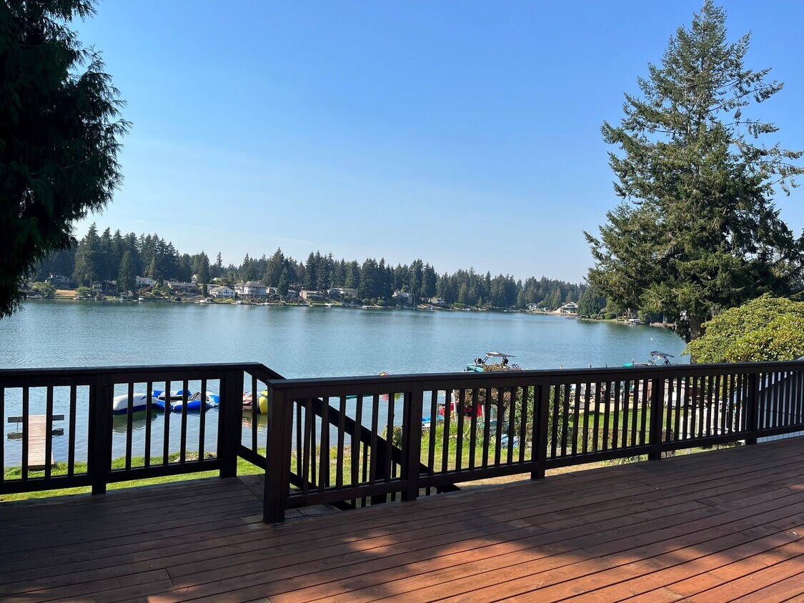 4821 North Island Dr E Bonney Lake, WA 983... House for Rent in