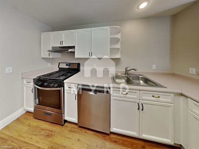 Foto del edificio - 2 br, 2.5 bath House - 2604 Noble Fir Ave