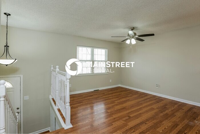 Foto principal - 3 Bedroom Pet-Friendly Home in INDEPENDENC...