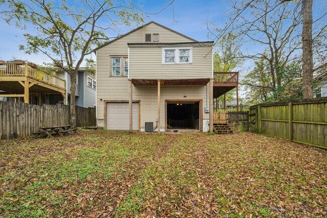 Building Photo - Amazing 3 bedroom 1 bathroom home for rent!