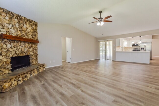 Foto del edificio - 10423 Cedarhurst Ave