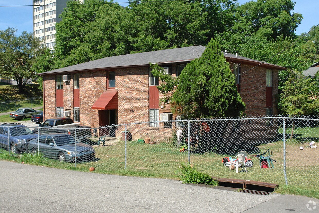 Primary Photo - 1101 Wade Ave