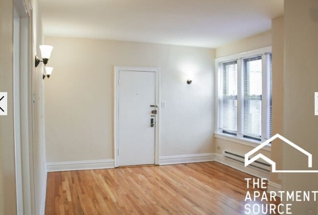Photo - 625 W Melrose St Apartment