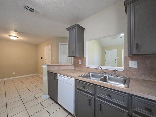 Foto del edificio - 3804 Littleleaf Ct