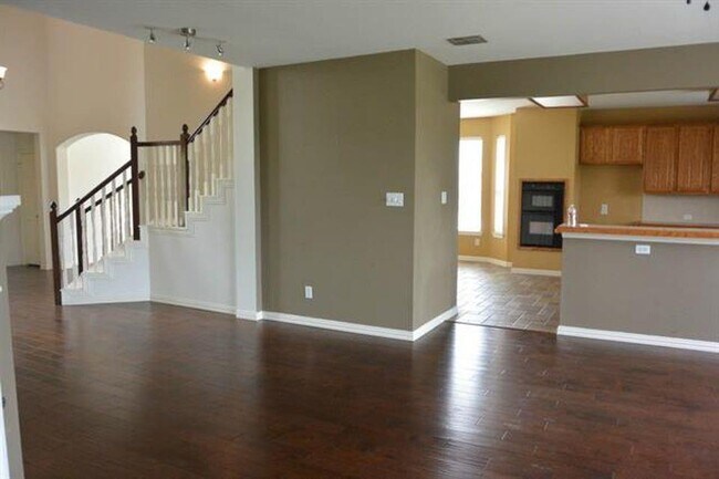 Building Photo - 11912 Paducah Dr
