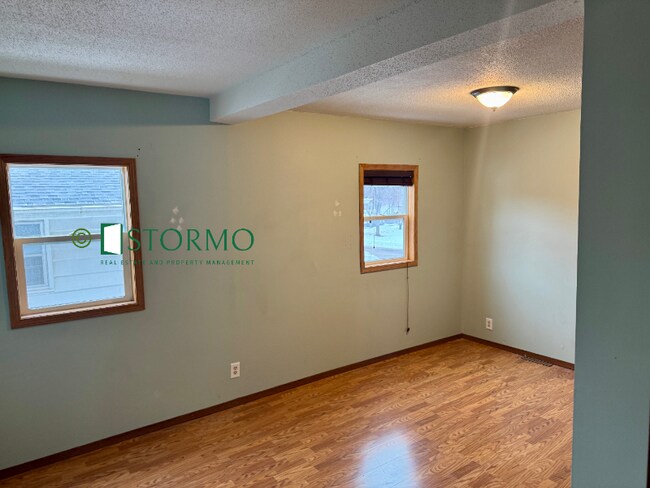 Foto del edificio - 626 Oak St NE