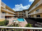 Foto principal - 7910 Taft St