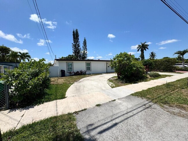Foto del edificio - 11000 SW 47th Terrace