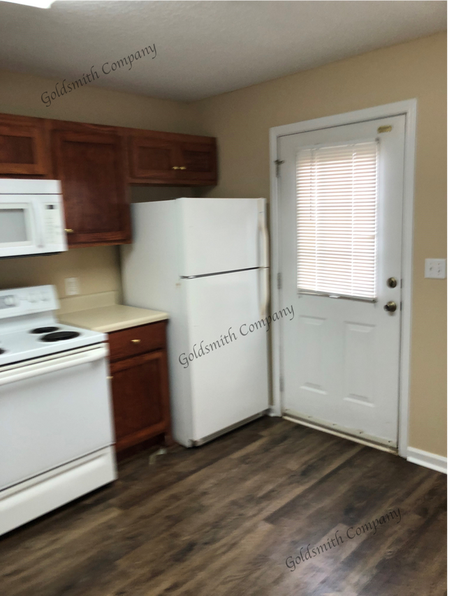 Foto del edificio - "3-Bed Duplex with 2 Full Baths at 209-A Springfield Circle, Easley!"