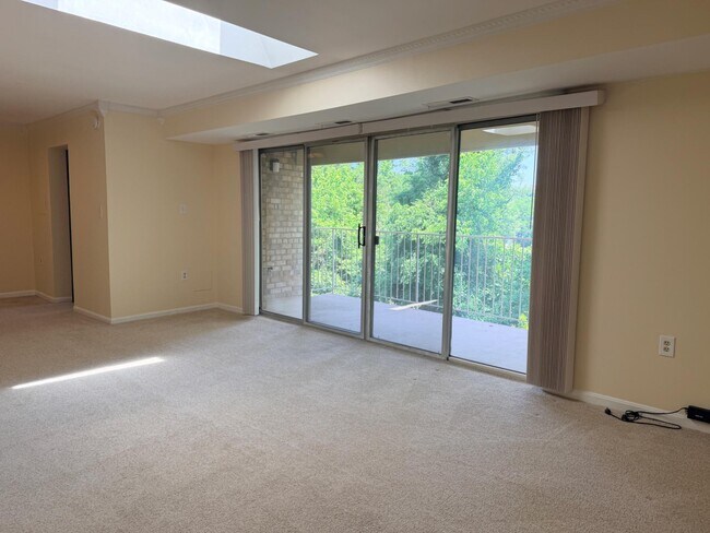 Foto del edificio - 2839 Kalmia Lee Ct
