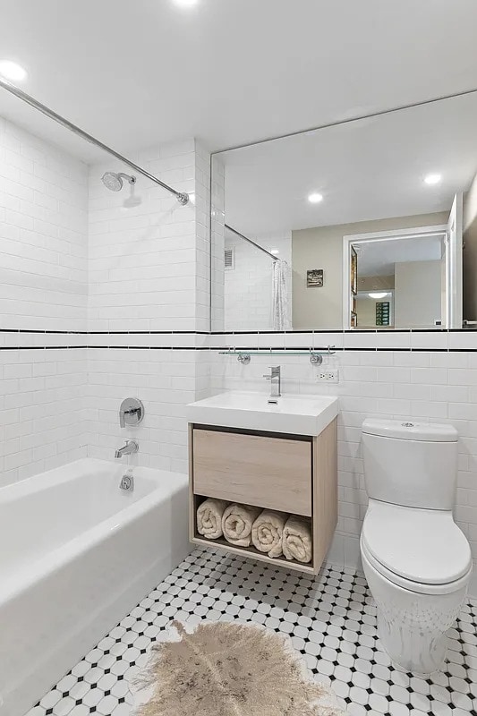 Photo - 300 W 135th St Apartment