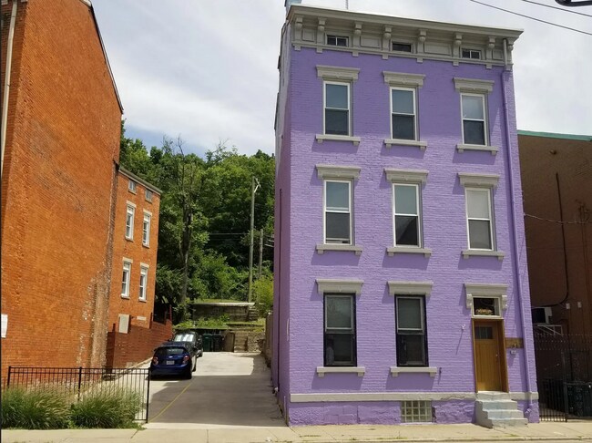 Building Photo - 308 W McMicken Ave
