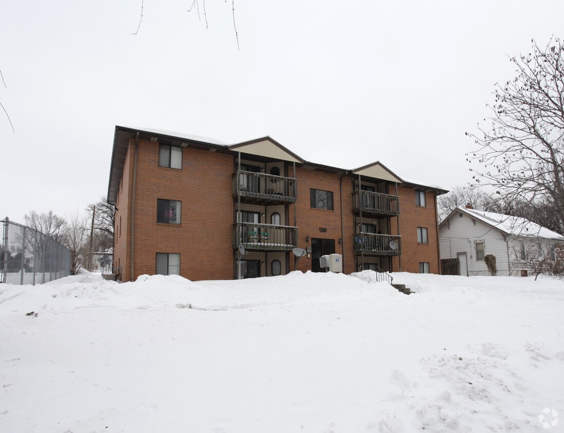 Primary Photo - 1232 B St