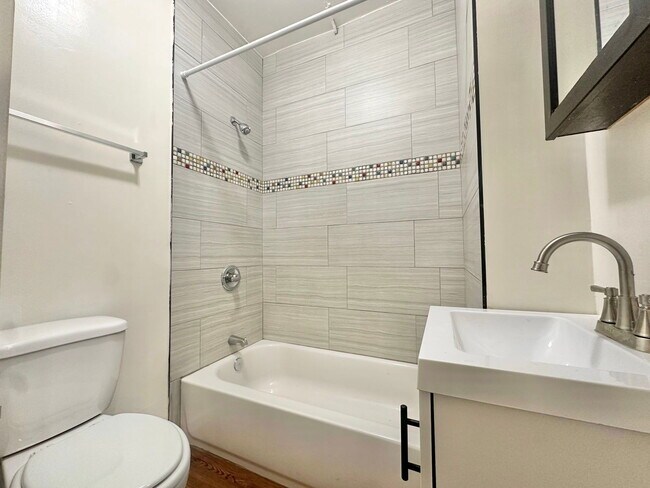 Building Photo - 684 S Rampart Blvd