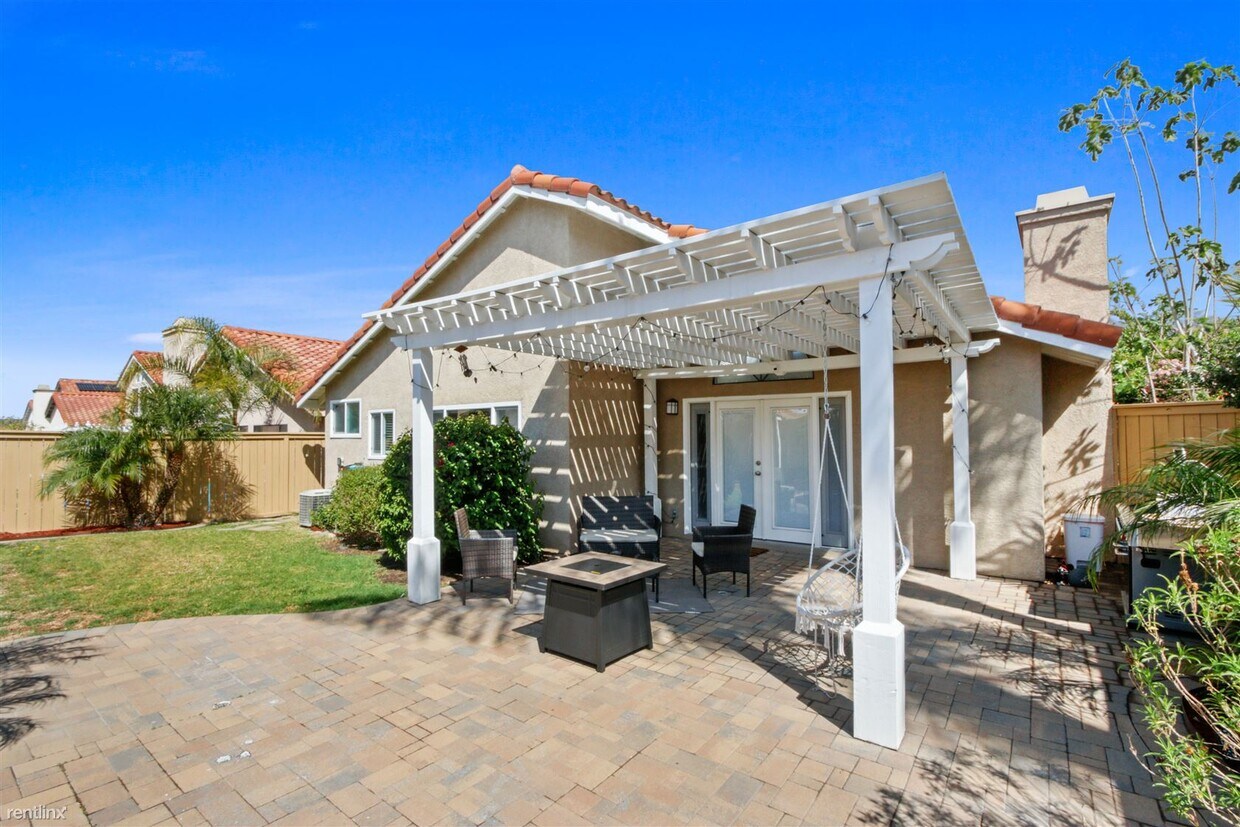 Primary Photo - 3 br, 2 bath House - 8 Sarracenia