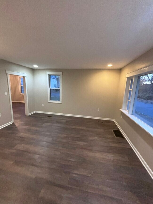 Foto del edificio - 165 Sharpe St