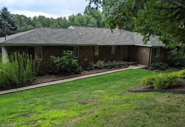 Foto principal - 122 Hurd St