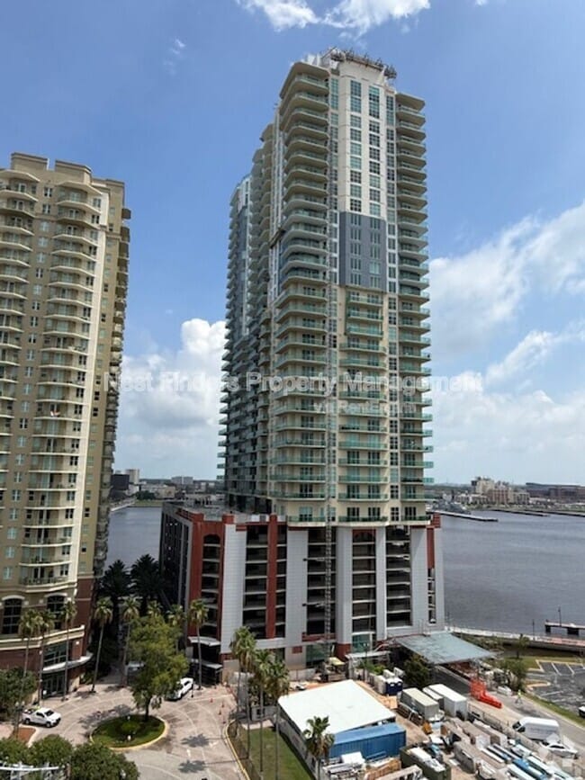 Building Photo - 1431 Riverplace Blvd